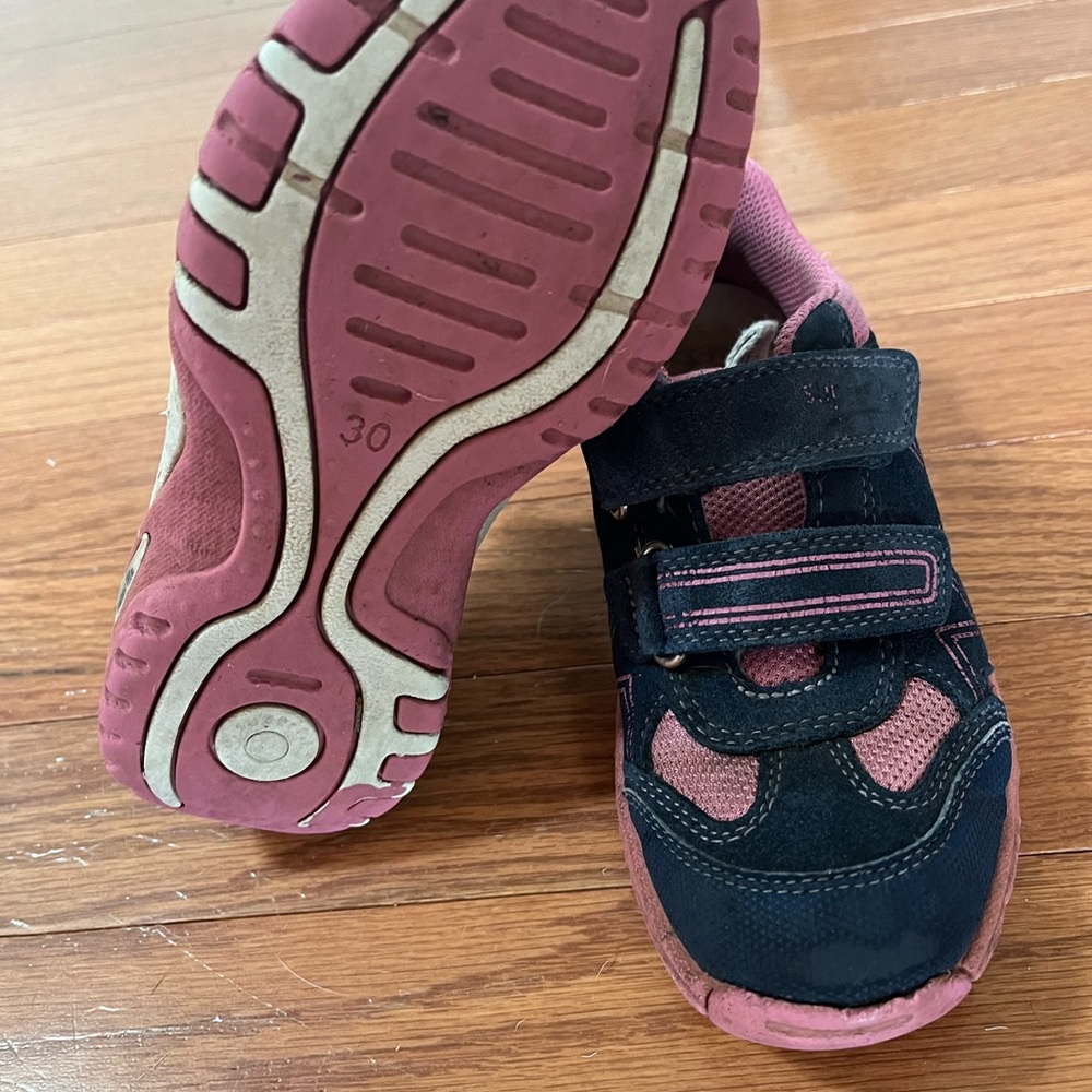 Girls Superfit shoes, size 30 (US size 13)